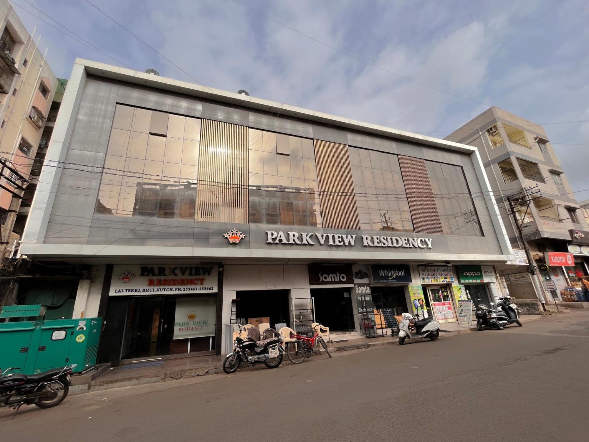 Stayguru Park View Residency Bhuj Exterior foto